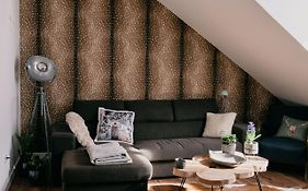 Jam Luxury Apartment